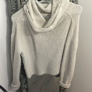 Free people sweater size medium